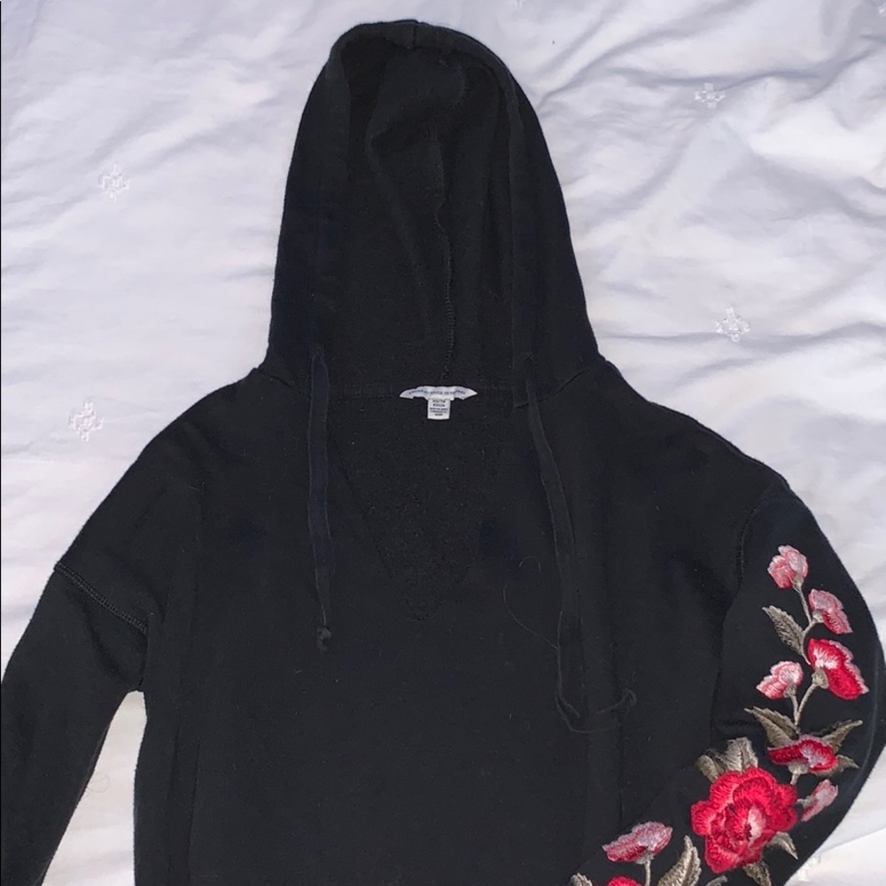 American Eagle Embroidered Swearshirt - Picture 2 of 2